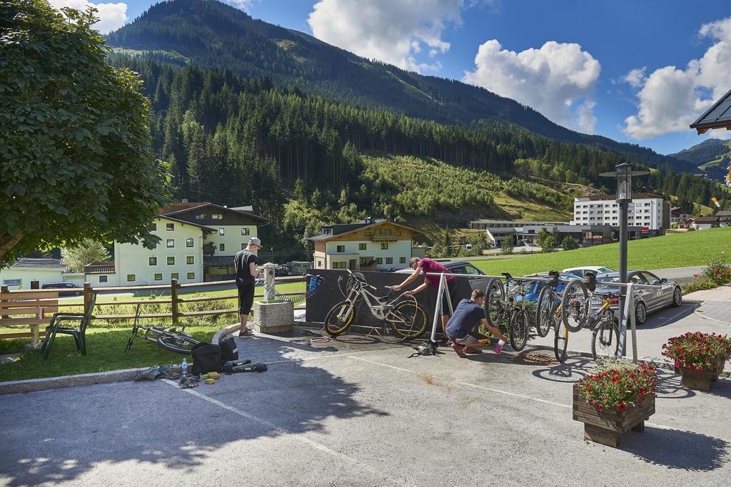 Pension Gabi Saalbach-Hinterglemm Eksteriør bilde